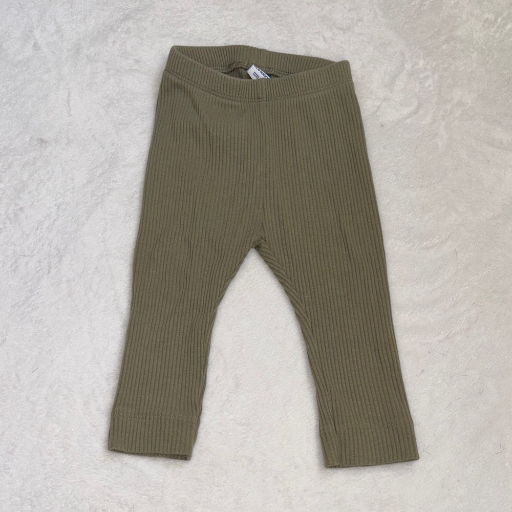 Old Navy Ribbed Olive Green Leggings 6-12 months baby girl
